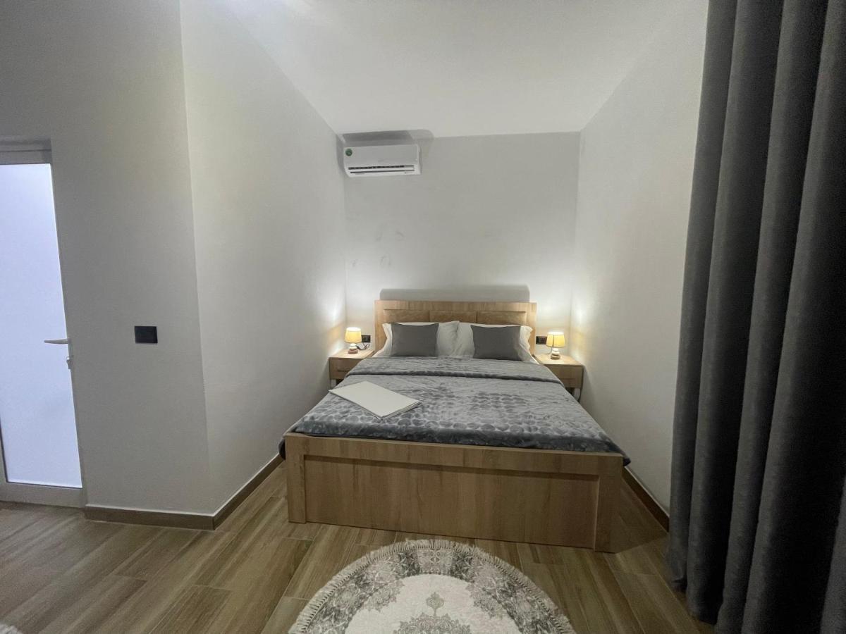 Four Generation Hotel Široka Εξωτερικό φωτογραφία