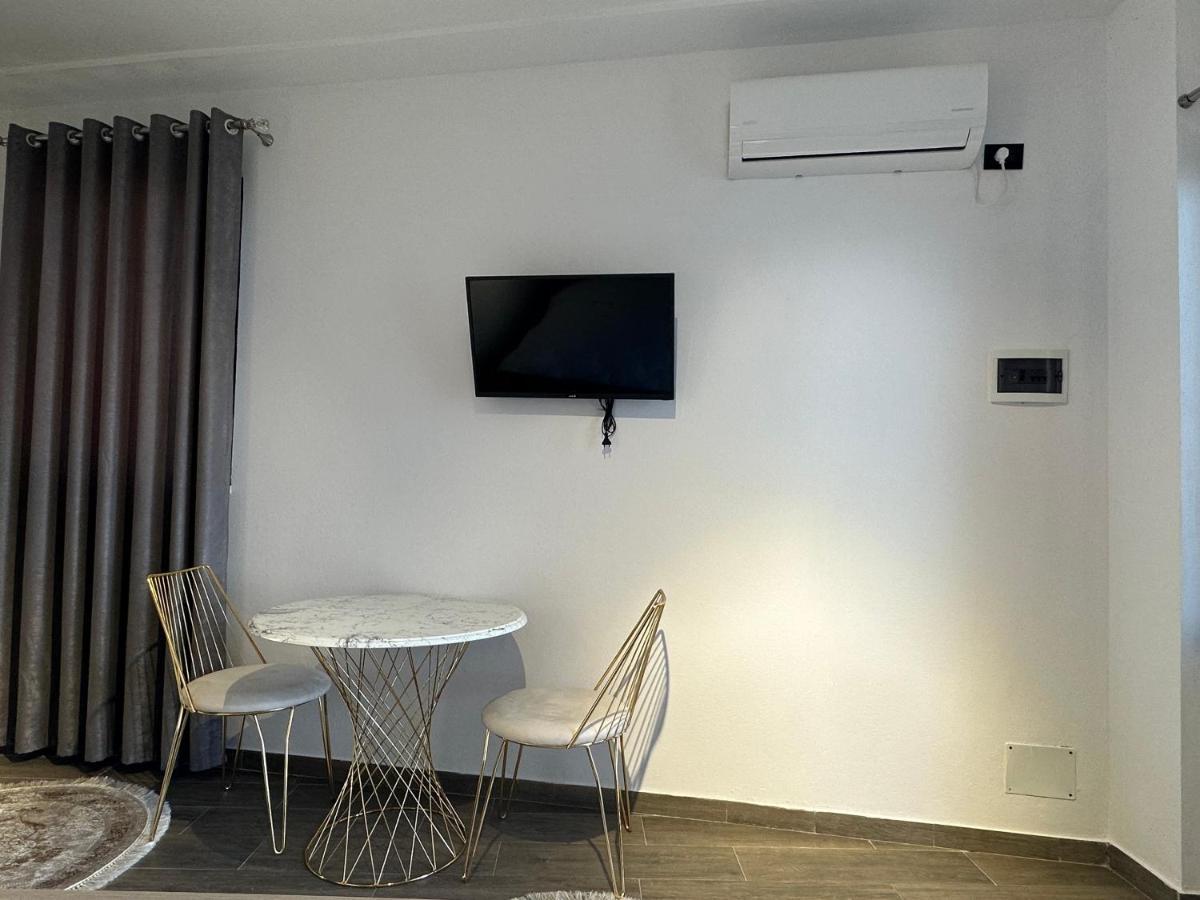Four Generation Hotel Široka Εξωτερικό φωτογραφία